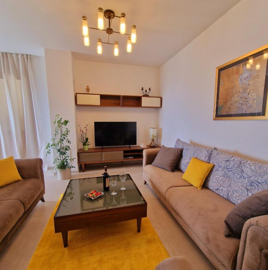 Apartamento Luxury Moobl - Free Parking